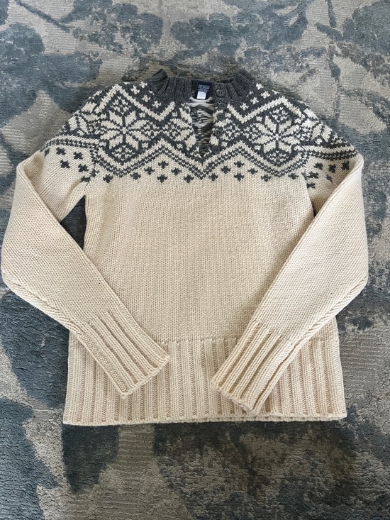 GAP Sweaters - GAP Cream Sweater with Charcoal Nordic Yoke